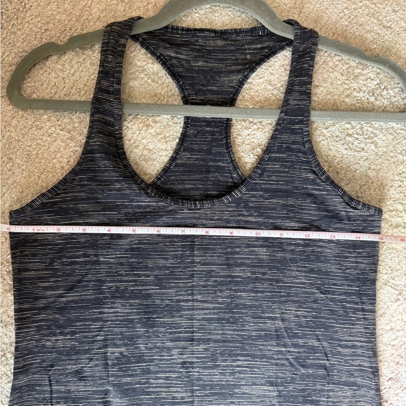 LULULEMON Cool Racerback Tank Top Gray Wee Are From Space W1F26S Striped Sz 8 - Picture 7 of 8